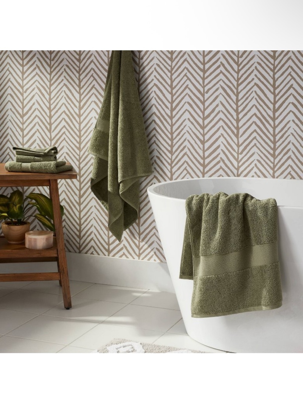 Threshold Performance Plus Oversized Bath Towel Light Green •Set of 3•